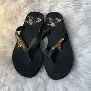GUESS Sandals